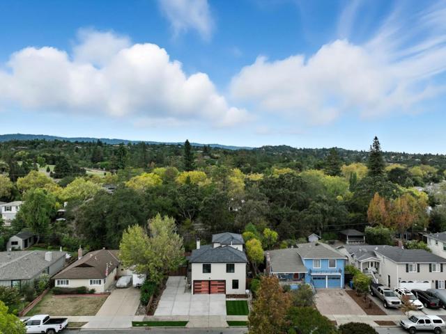 2766 Carolina Avenue, Redwood City CA: https://media.crmls.org/mediaz/0c6e1ee3-afae-4dde-a1ab-304c7923ffdf.jpg