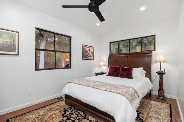 860 Nardo Road, Encinitas CA: https://media.crmls.org/mediaz/0c6f49c3-f535-44c1-bd2c-548ce55659d7.jpg