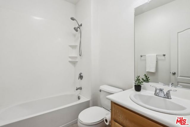 2189 Pomme Court, San Jose CA: https://media.crmls.org/mediaz/0c6fef92-8bdd-4741-b678-707c3e1f171c.jpg