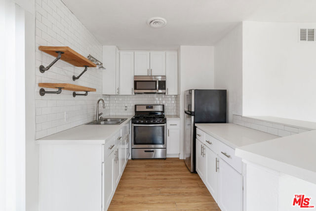 Image 9 of 18 For 68080 Risueno Road