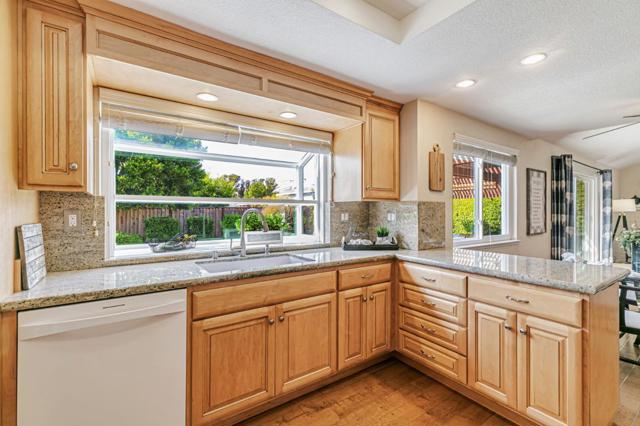 5186 Sunny Creek Drive, San Jose CA: https://media.crmls.org/mediaz/0c7195ed-2014-4fae-8d26-1a76786ed026.jpg