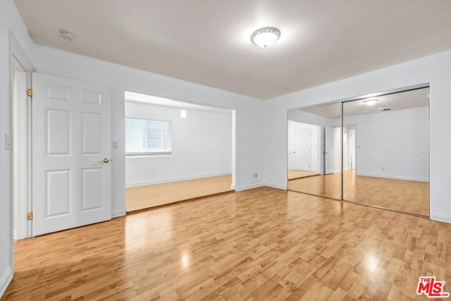 4421 Prospect Avenue, Los Angeles CA: https://media.crmls.org/mediaz/0c7226f9-7570-41ea-bff8-8bd28495b183.jpg