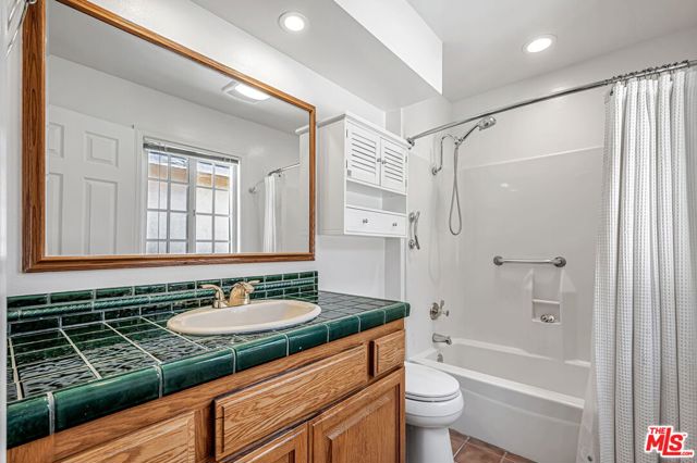 30757 Canwood Street, Agoura Hills CA: https://media.crmls.org/mediaz/0c72ff62-37bd-4e66-901a-d60a0a320d62.jpg