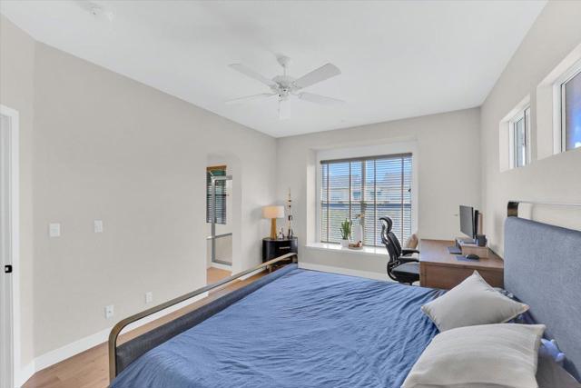 401 Baltic Circle,  CA: https://media.crmls.org/mediaz/0c73f0d5-b4b7-4cbb-ba09-c1b7b5483443.jpg