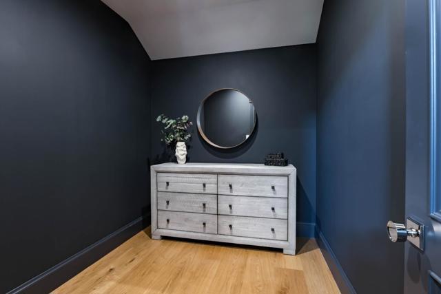 132 Elm Avenue, Burlingame CA: https://media.crmls.org/mediaz/0c7465ff-4b3d-4c79-9729-d8c3a6eb5763.jpg