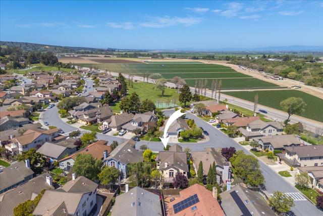 17666 Winding Creek Road, Salinas CA: https://media.crmls.org/mediaz/0c751281-6f77-4cf7-b28b-c43bbb74f242.jpg