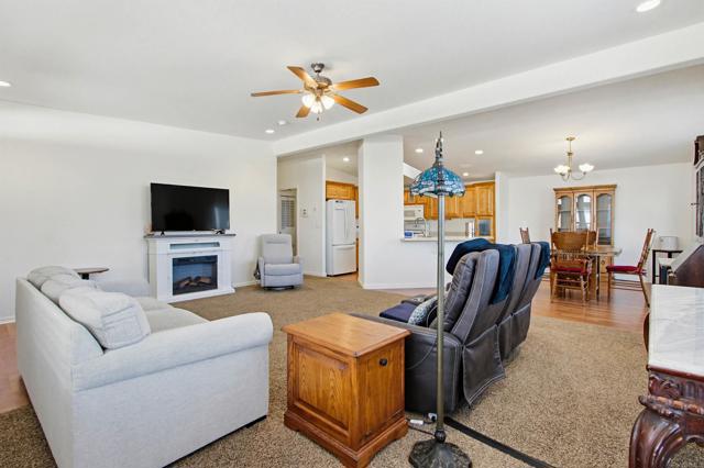 Detail Gallery Image 24 of 67 For 200 N El Camino Real #43,  Oceanside,  CA 92058 - 3 Beds | 2 Baths