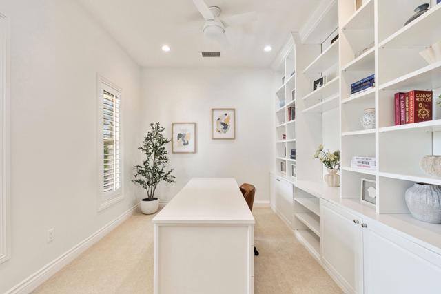 Image 33 of 69 For 82707 Woodcreek Court