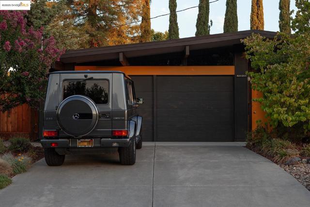 4020 Salem ST, Concord CA: https://media.crmls.org/mediaz/0c76cd91-e18f-47ab-9f0f-df63844aa536.jpg