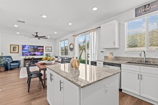 Detail Gallery Image 11 of 25 For 228 Hass Lane, Fallbrook,  CA 92028 - 3 Beds | 2/1 Baths