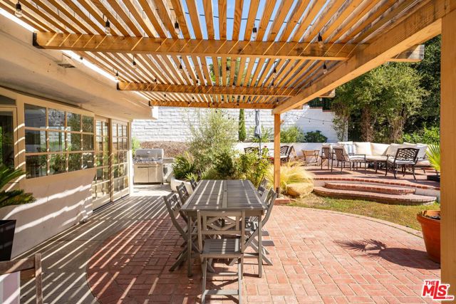 4441 Park Alisal, Calabasas CA: https://media.crmls.org/mediaz/0c7741eb-137b-4822-8c8d-f57390f51674.jpg