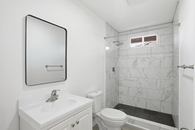 Detail Gallery Image 33 of 48 For 1668 1672 Spanish Oak Pl, El Cajon,  CA 92019 - 9 Beds | 5 Baths