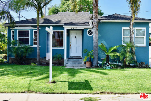 2207 Prospect Avenue photo 2