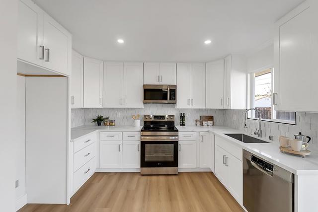 527 Maple Avenue, Milpitas CA: https://media.crmls.org/mediaz/0c789384-0816-4a77-9b43-1b9f1d566c4d.jpg
