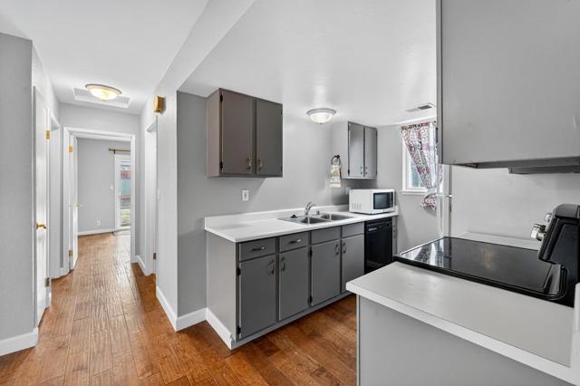 514 Argos Circle, Watsonville CA: https://media.crmls.org/mediaz/0c792f5f-e443-4a7f-8740-8d13ed8aba21.jpg