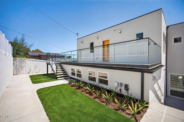 2407 Sunset Drive, Ventura CA: https://media.crmls.org/mediaz/0c7ab427-577e-4bfe-88f4-550ebc5d2737.jpg
