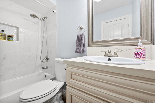 4867 Seascape Drive, Oceanside CA: https://media.crmls.org/mediaz/0c7bba0a-082a-49b4-9aa7-350e0c8fd1c1.jpg