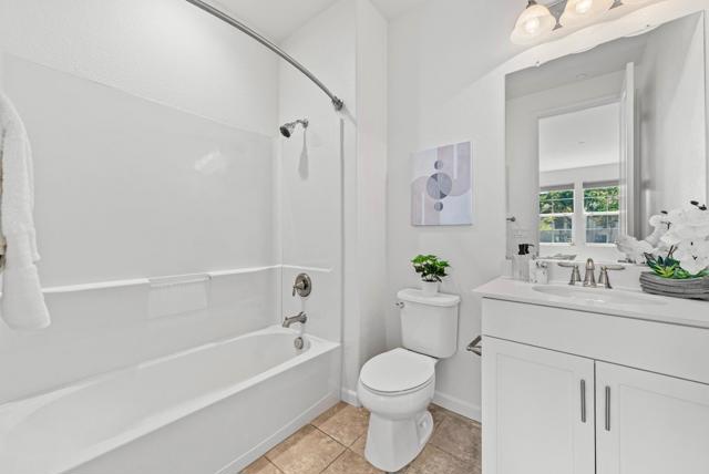 39857 Pelton Terrace, Newark CA: https://media.crmls.org/mediaz/0c7d0d28-5e0b-46e8-b7dd-110185404915.jpg