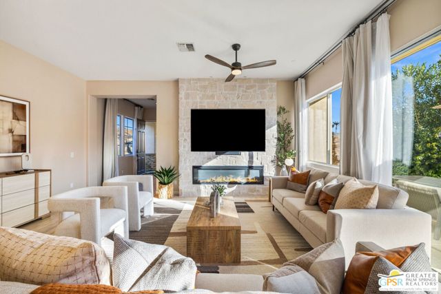 35871 Calle Raphael, Cathedral City CA: https://media.crmls.org/mediaz/0c7ebdcc-d550-4ec2-8cc6-14f44d00a101.jpg