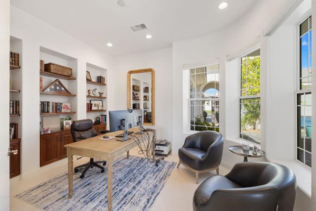 51464 Marbella Court, La Quinta CA: https://media.crmls.org/mediaz/0c8047be-0007-4247-b769-57b58b7b6651.jpg