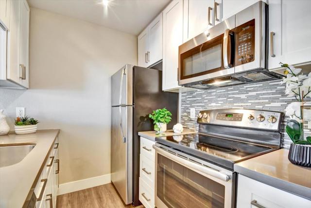 397 Imperial Way, Daly City CA: https://media.crmls.org/mediaz/0c80ded0-e2b4-416c-8e27-5f9354e1a7e9.jpg
