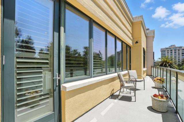 10 Crystal Springs Road, San Mateo CA: https://media.crmls.org/mediaz/0c8107a1-acab-42f3-8655-e89155ccdc88.jpg