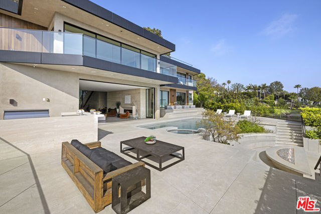 1731 Summitridge Drive, Beverly Hills CA: https://media.crmls.org/mediaz/0c816ad3-d070-463a-bb68-77217a2c01fa.jpg