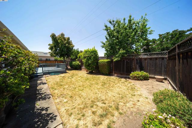 709 Covina Way, Fremont CA: https://media.crmls.org/mediaz/0c82d7dd-ac88-4957-bff9-9e93516018f9.jpg