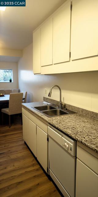 810 Oak Grove Rd, Concord CA: https://media.crmls.org/mediaz/0c835170-79ba-4f0a-90f3-d7ad9ca99b28.jpg