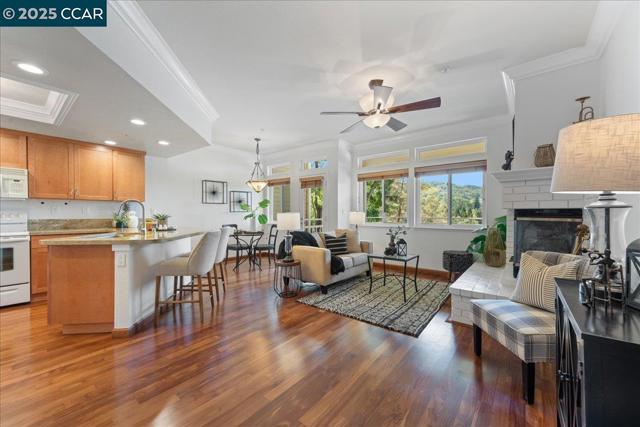 5501 Terra Granada Dr, Walnut Creek CA: https://media.crmls.org/mediaz/0c835355-daf7-4620-8385-8581ebfb2241.jpg