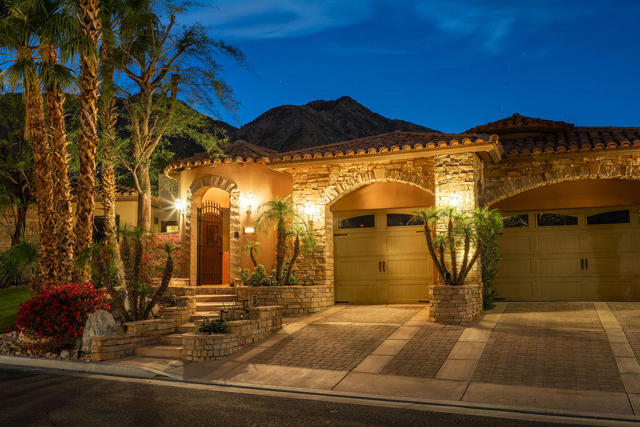 77170 Casa Del Sol, La Quinta CA: https://media.crmls.org/mediaz/0c836a8f-c94b-4033-8af2-6212b92b8109.jpg