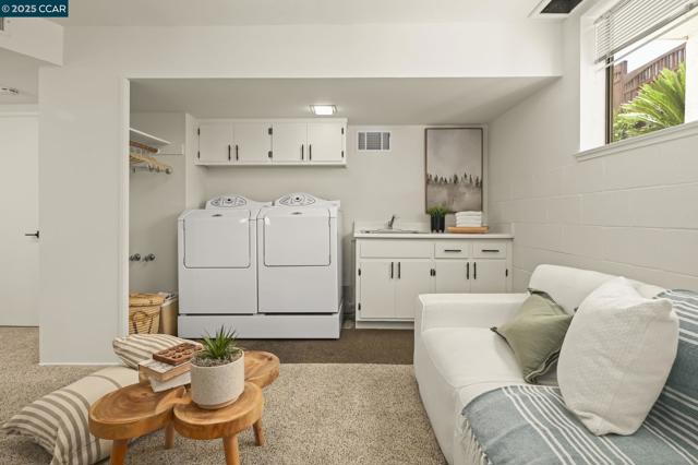 554 Golf Club Road, Pleasant Hill CA: https://media.crmls.org/mediaz/0c8403b7-395b-47c7-84e8-e7851c72a6c4.jpg