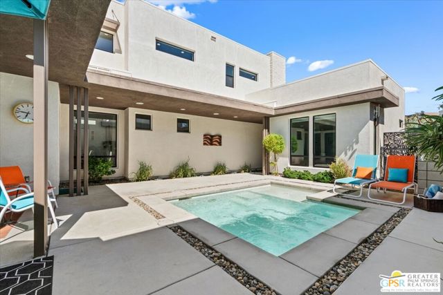 163 Blue Moon Drive, Palm Springs, CA 92262