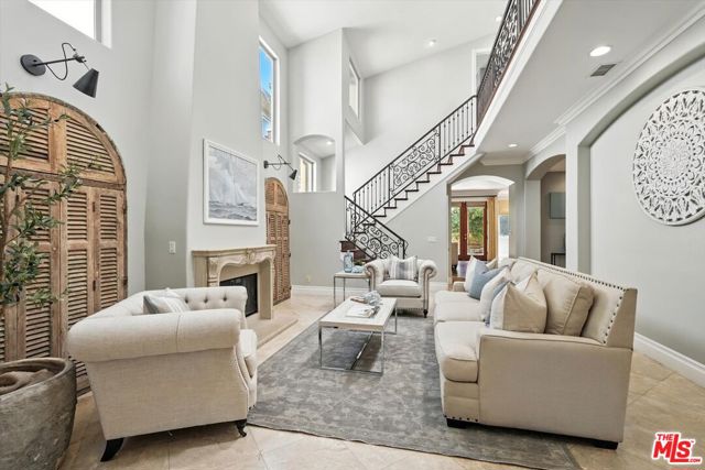 3200 Elm Avenue, Manhattan Beach, California 90266, 5 Bedrooms Bedrooms, ,4 BathroomsBathrooms,Residential,For Sale,Elm,25584821