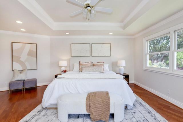 510 Oak Park Way, Redwood City CA: https://media.crmls.org/mediaz/0c86f9d9-70ce-4771-ac0a-4adb771d4b1d.jpg