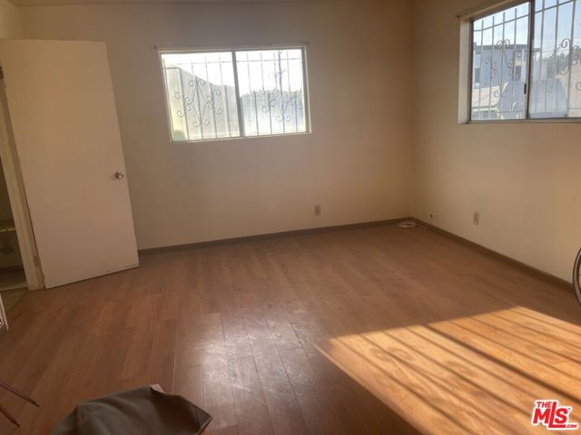 220 N Burlington Avenue, Los Angeles CA: https://media.crmls.org/mediaz/0c873fc8-e81e-4284-b649-b76596340d52.jpg