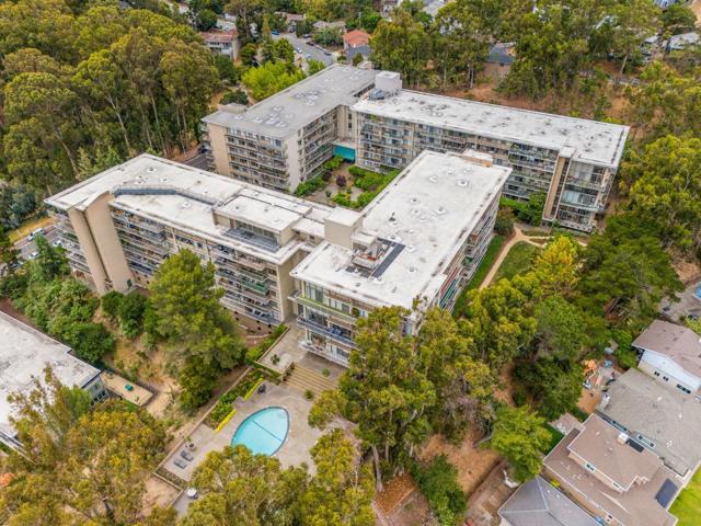 400 Davey Glen Road, Belmont CA: https://media.crmls.org/mediaz/0c894c3e-1a31-44f5-ac35-eff5761a3515.jpg