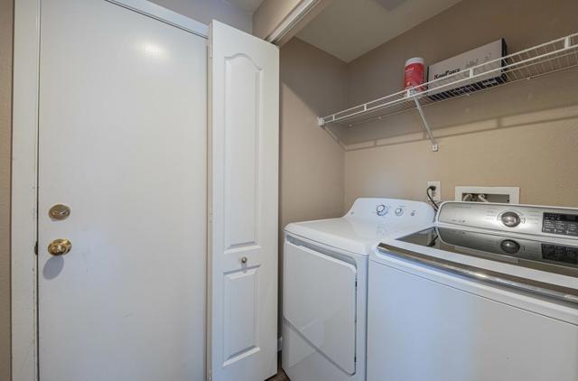 18106 Stonehaven, Salinas CA: https://media.crmls.org/mediaz/0c8ae764-26f1-427f-ab04-da8938a3c40c.jpg