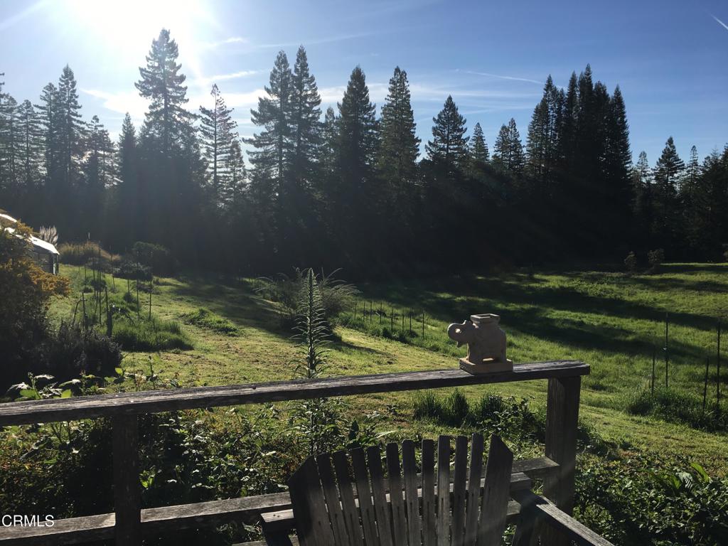 https://media.crmls.org/mediaz/0c8b3d20-0d82-4e14-854a-ad5512c4b0e7.jpg?preset=X-Large
