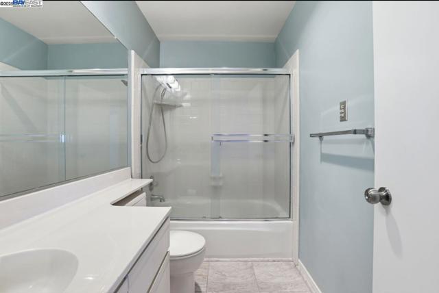 450 San Bruno Ave, San Francisco CA: https://media.crmls.org/mediaz/0c8b86e3-ee5e-42ee-ab05-8a5a834d6bc3.jpg