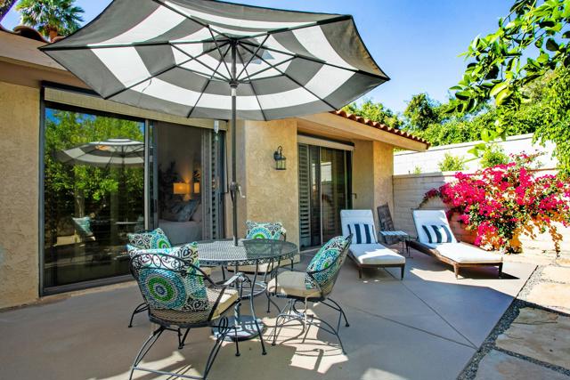 44020 Superior Court, Indian Wells CA: https://media.crmls.org/mediaz/0c8bbbf3-395e-4ce2-9fbe-6b0b48c8fe25.jpg