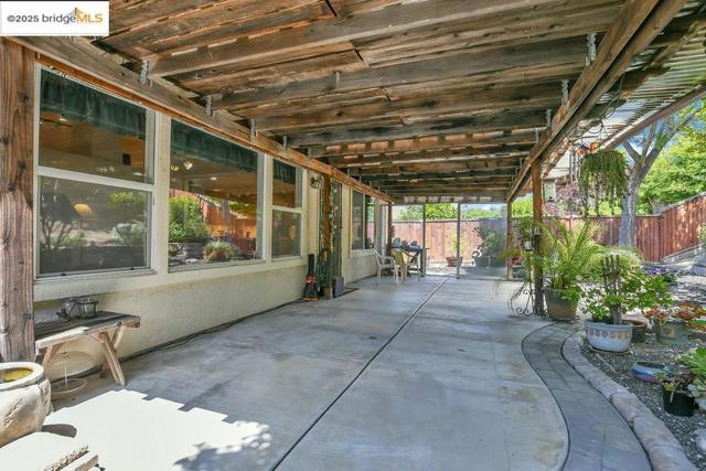 5125 Monitor Pass Way, Antioch CA: https://media.crmls.org/mediaz/0c8c281f-0701-4c60-8e3f-256cb9e490e0.jpg