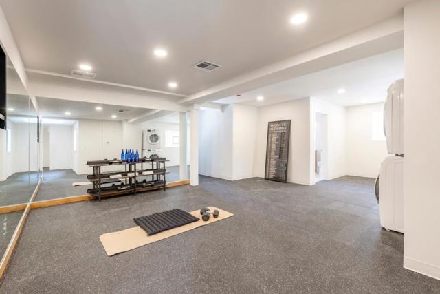 12 Las Aromas, Orinda CA: https://media.crmls.org/mediaz/0c8c2afb-86a8-4904-8e90-ac748be78f68.jpg