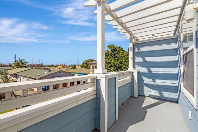 684 Grand Terrace, Hayward CA: https://media.crmls.org/mediaz/0c8c99a8-9508-43bd-a3de-db4debf1456b.jpg