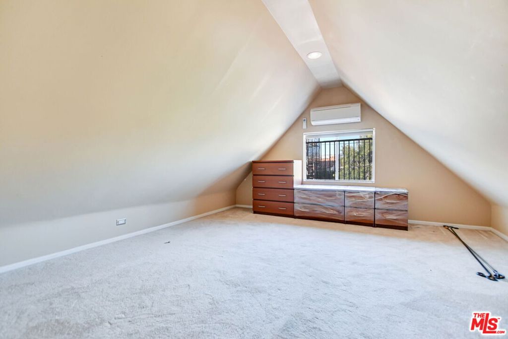 MLS #26866801 image #23