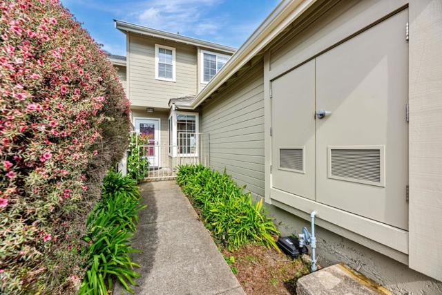 110 Cityview Drive, Daly City CA: https://media.crmls.org/mediaz/0c8e6397-5f79-4f4f-9618-459e0af91917.jpg