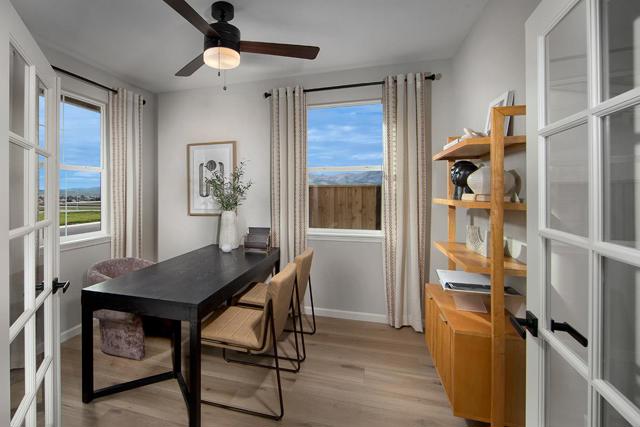 361 Summer Morning Drive, Hollister CA: https://media.crmls.org/mediaz/0c8e9ca3-0d00-48fc-80d3-d340591fee0f.jpg