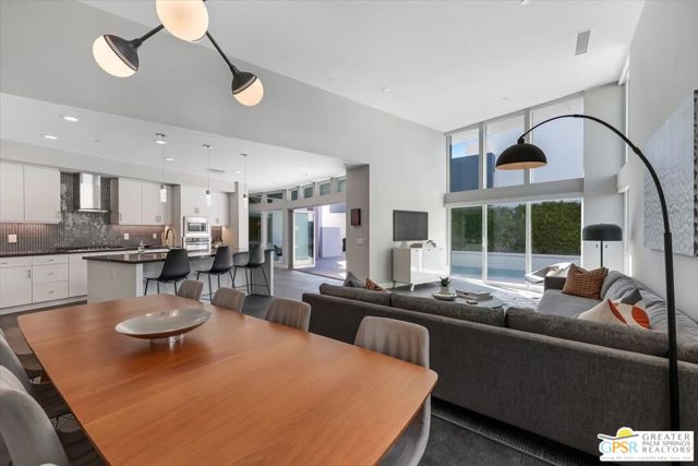 431 Suave Lane, Palm Springs, CA 92262
