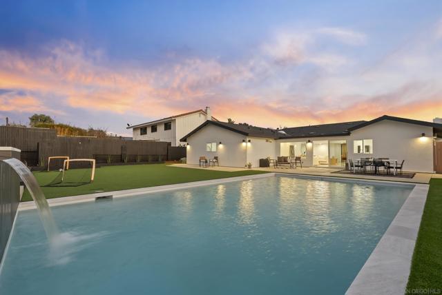 1110 Sea Village Dr, Cardiff by the Sea CA: https://media.crmls.org/mediaz/0c8eec69-74d2-4707-a775-6ddc143bf736.jpg