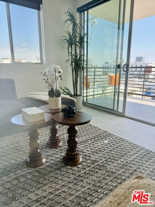 124 S Croft Avenue, Los Angeles CA: https://media.crmls.org/mediaz/0c8f40f7-7d30-49f2-b01e-941b04e53c10.jpg